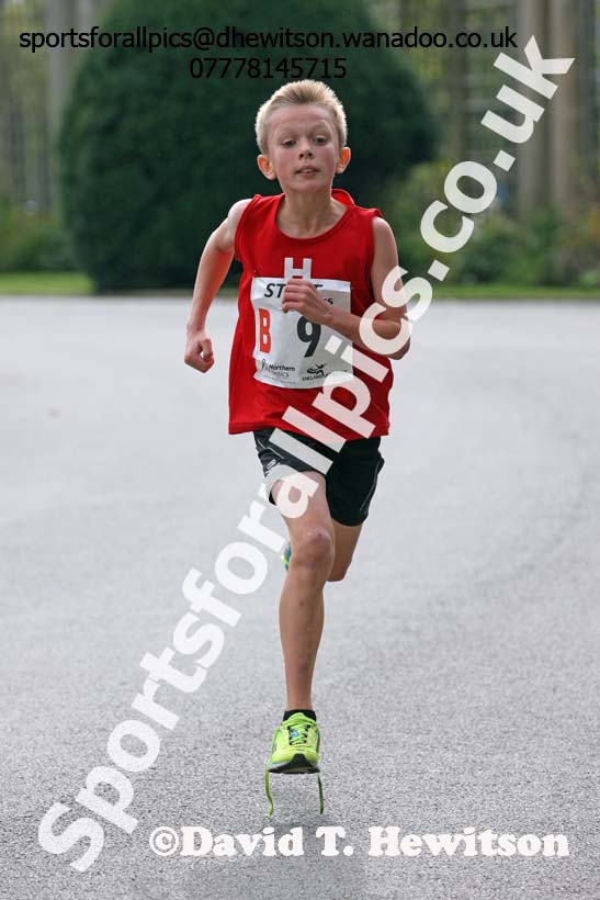 Boys under-13s, Northern Road Relays, Blackpool. Photo: David T. Hewitson/Sports for All Pics